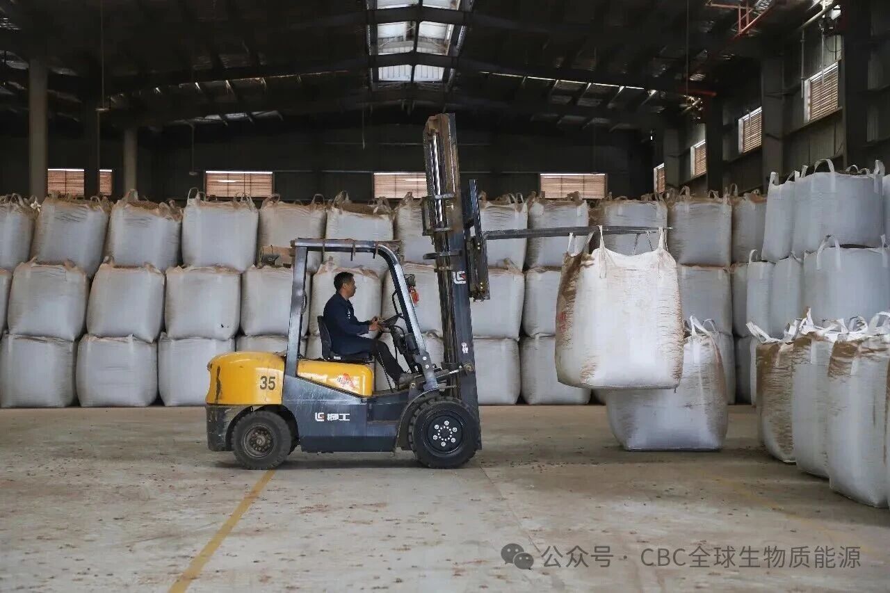 1770713123640709.jpg 777777777777777777.jpg